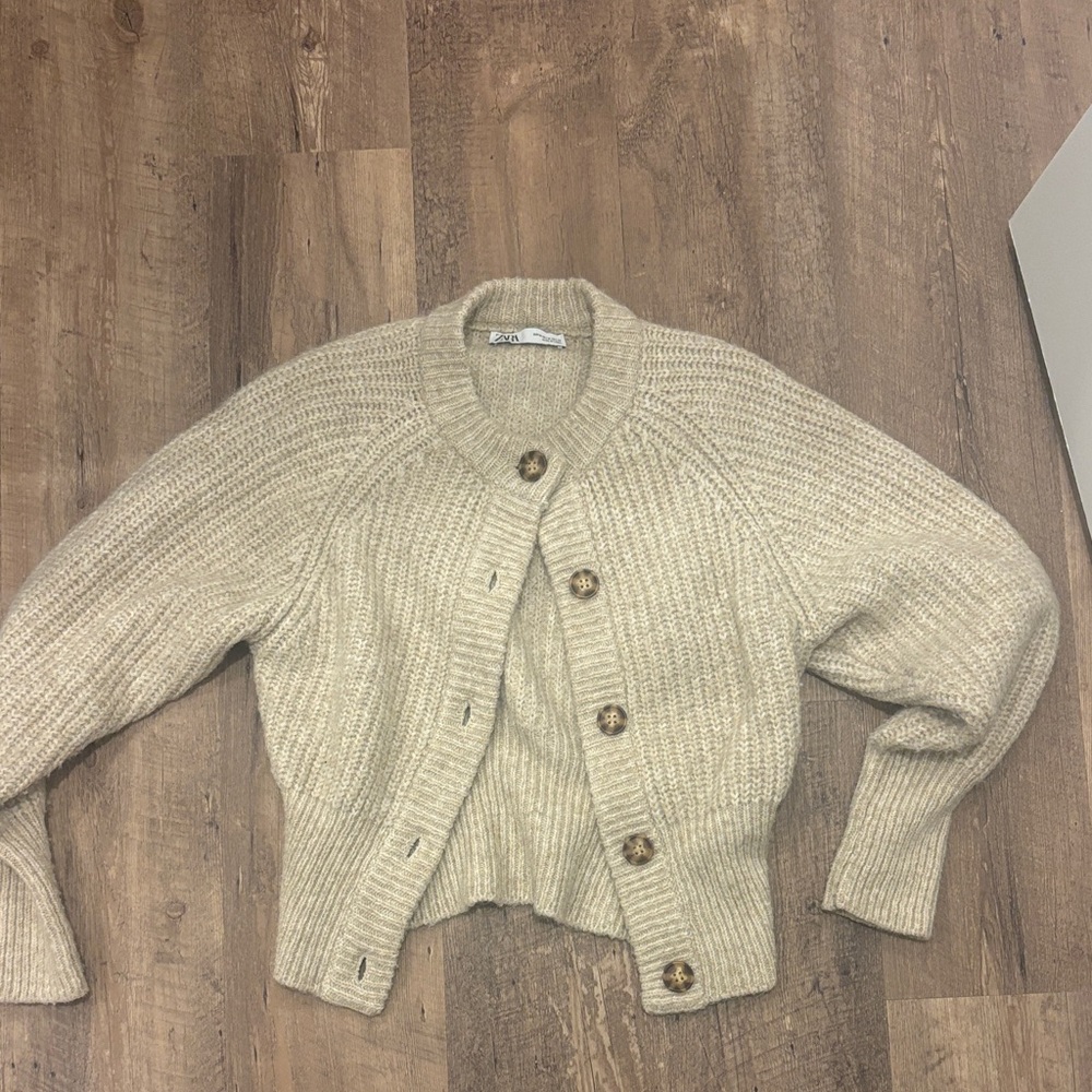 Zara Cream Knit Cardigan Sweater